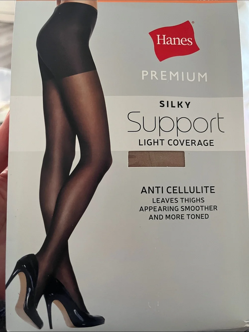 Hanes Premium Silky Support Light Coverage Hosiery in Nude/Tan